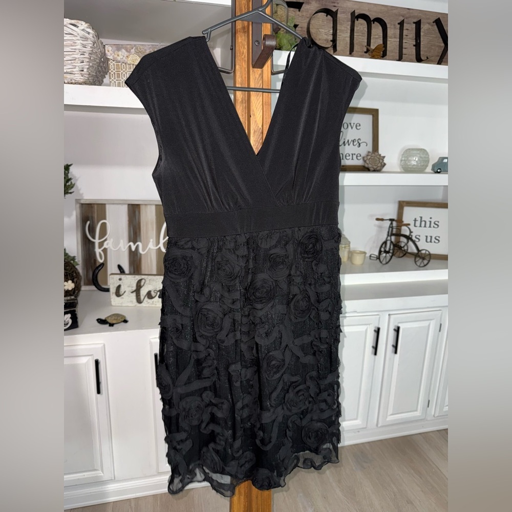 Enfocus Studio Black Rose Midi Dress